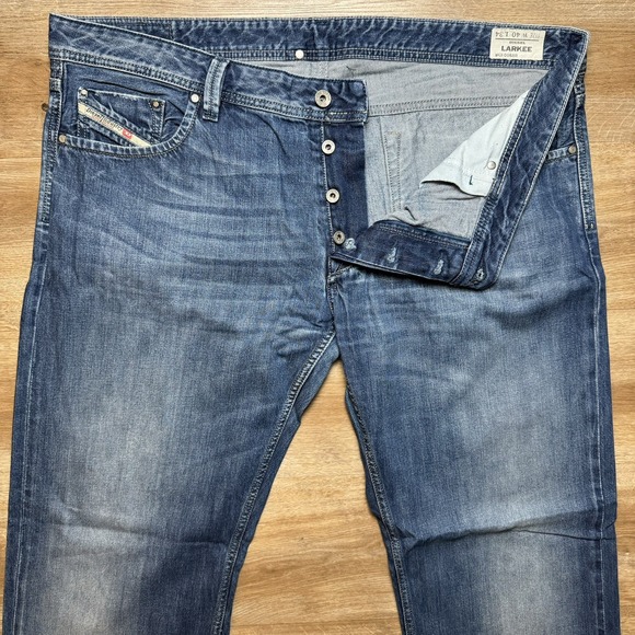 Diesel Jeans Men 40x34 (Fits 42x32) Blue Larkee Straight Leg Denim Pants 008XR - Picture 1 of 11